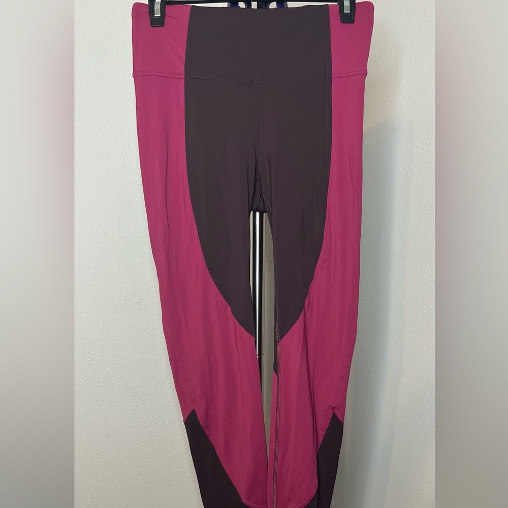 Lululemon Wake and Train leggings